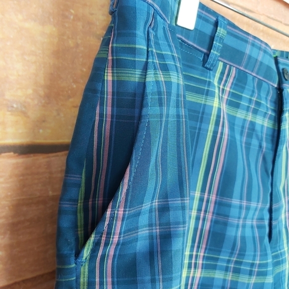𝅺🍄3/50$🍄 PGA TOUR Pro Series golf plaid shorts size 36 - Picture 2 of 5